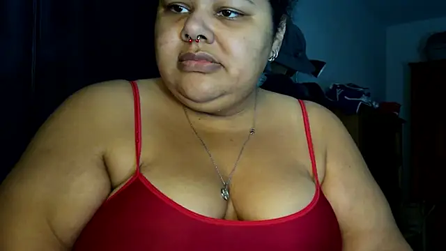 xlatinastar online show from June 11, 7:01 pm