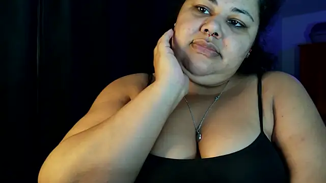 xlatinastar online show from June 13, 5:00 pm