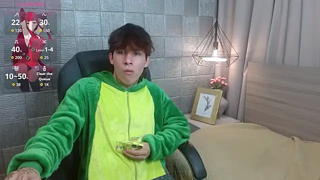 Iantwink18 online show from September 14, 4:33 am