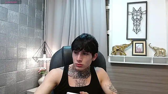 Iantwink18 online show from January 17, 3:22 am