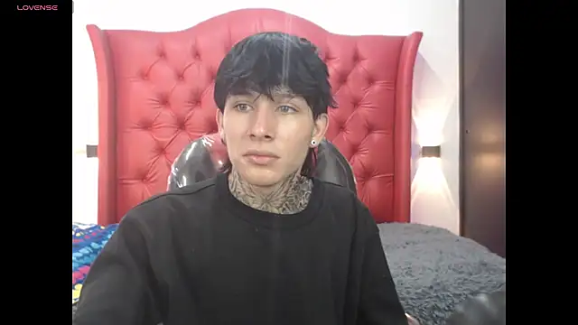 Iantwink18 online show from March 7, 8:50 pm