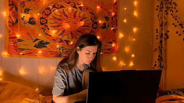 AliceCUNTach online show from February 15, 5:04 am