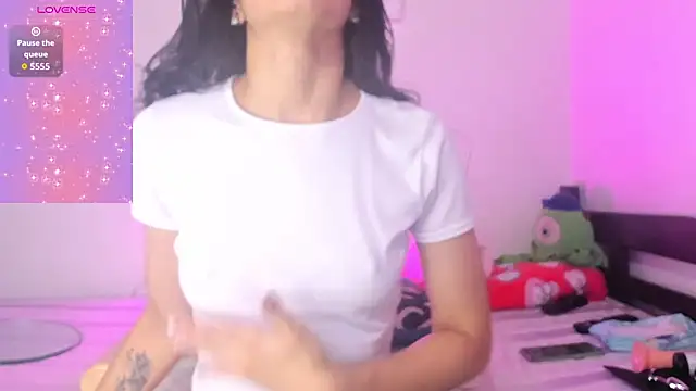 lustlunna online show from December 16, 1:43 am