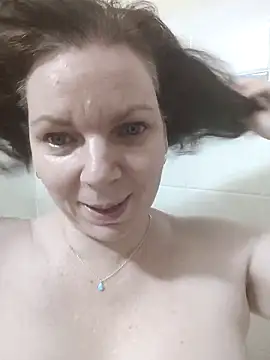 Snapshot of aussiepeaches chatting on September 15, 1:11 pm aussiepeaches online show from September 15, 1:11 pm