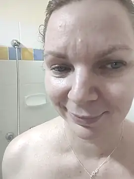 Snapshot of aussiepeaches chatting on September 24, 2:09 pm aussiepeaches online show from September 24, 2:09 pm