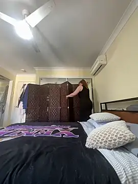 Snapshot of aussiepeaches chatting on November 13, 4:22 am aussiepeaches online show from November 13, 4:22 am