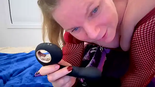 aussiepeaches online show from July 31, 1:10 pm