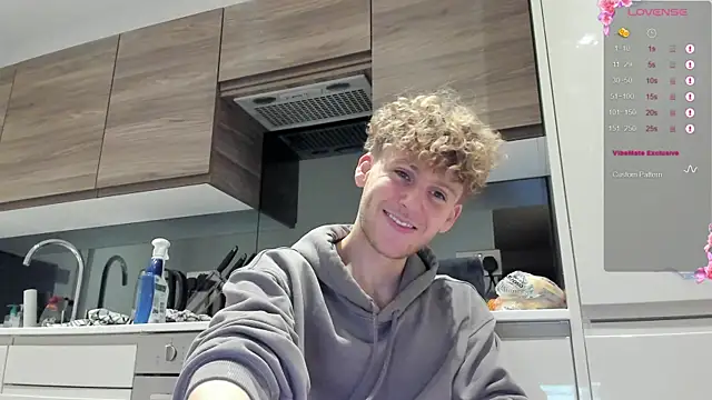 DominantAlex18 online show from November 19, 9:59 pm