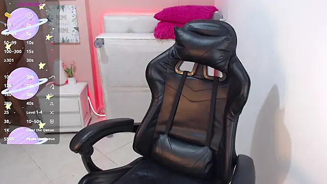 Cherrykissxx online show from November 7, 4:34 am