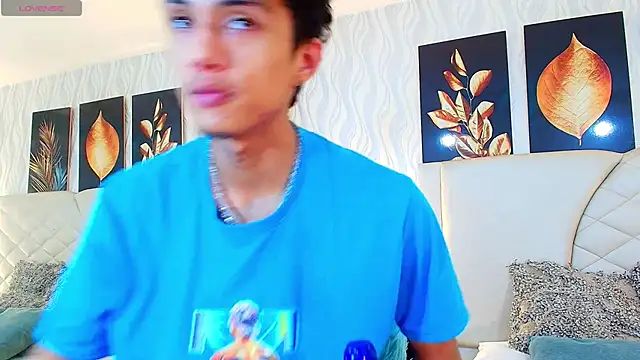 Lean Portman online show from October 24, 8:38 pm