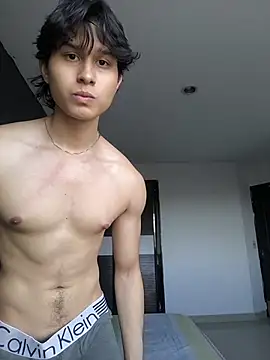 Snapshot of TeddyBear_07 chatting on October 28, 12:41 pm TeddyBear 07 online show from October 28, 12:41 pm