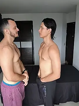 Snapshot of TeddyBear_07 chatting on December 2, 12:32 pm TeddyBear 07 online show from December 2, 12:32 pm