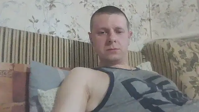 Snapshot of nedstark12 chatting on June 3, 7:33 am nedstark12 online show from June 3, 7:33 am