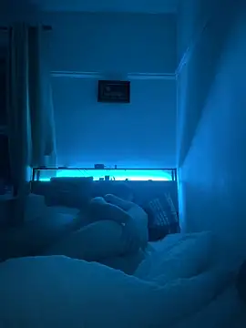 EnglishDynamicDuo online show from September 11, 7:47 pm