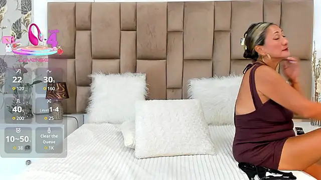 LizaMintelli online show from January 9, 1:14 pm