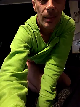 nolliebollieeeeeee online show from October 16, 8:10 pm