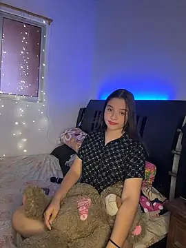 Snapshot of Ashley_and_Zoe chatting on February 28, 3:57 pm Ashley and Zoe online show from February 28, 3:57 pm