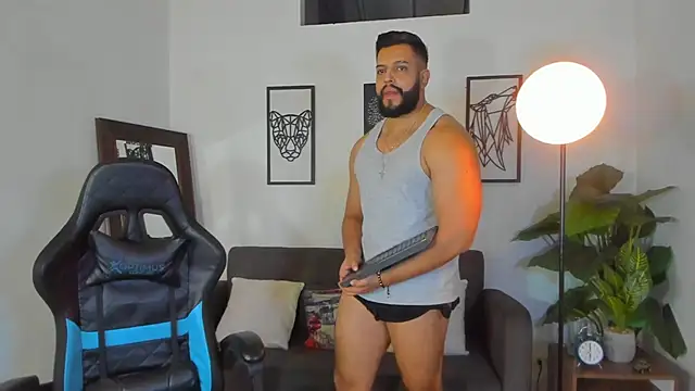 Justin kingX7 online show from February 22, 1:40 am