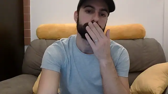 Snapshot of Amicisegreti chatting on November 25, 9:48 pm Amicisegreti online show from November 25, 9:48 pm