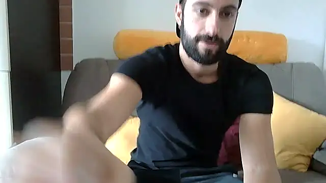 Snapshot of Amicisegreti chatting on November 26, 12:17 pm Amicisegreti online show from November 26, 12:17 pm