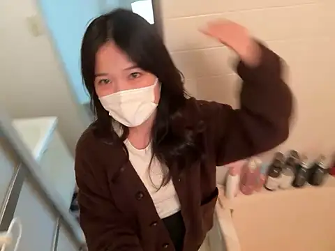 hikiwarinatto xoxo online show from November 3, 5:42 am