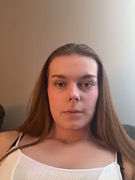 LisaFreier online show from September 27, 2:22 pm