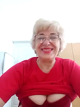 Snapshot of 52MiaLove02 chatting on June 18, 4:46 am 52MiaLove02 online show from June 18, 4:46 am
