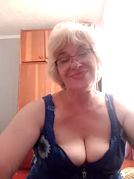 Snapshot of 52MiaLove02 chatting on July 9, 5:17 pm 52MiaLove02 online show from July 9, 5:17 pm