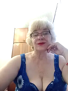 Snapshot of 52MiaLove02 chatting on July 14, 3:55 am 52MiaLove02 online show from July 14, 3:55 am