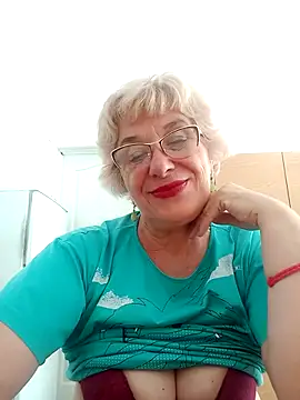 Snapshot of 52MiaLove02 chatting on July 27, 9:16 am 52MiaLove02 online show from July 27, 9:16 am