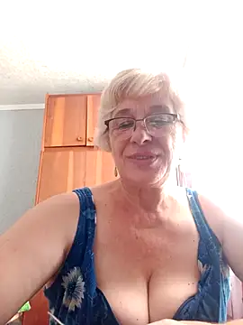 Snapshot of 52MiaLove02 chatting on July 28, 3:08 pm 52MiaLove02 online show from July 28, 3:08 pm