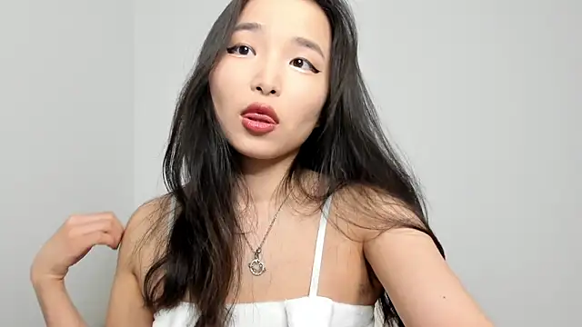 Snapshot of Soyun_Mia chatting on February 9, 11:47 am Soyun Mia online show from February 9, 11:47 am