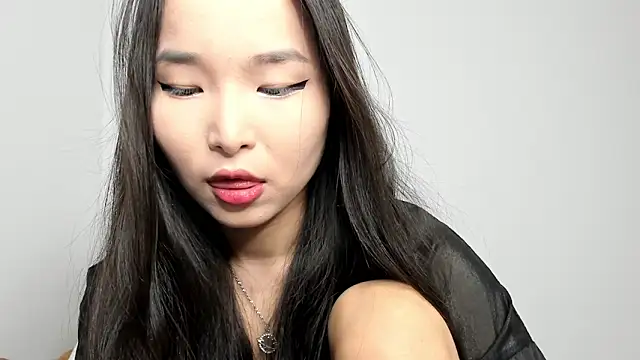 Snapshot of Soyun_Mia chatting on February 22, 3:32 pm Soyun Mia online show from February 22, 3:32 pm