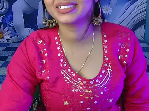 priya-kumari22 online show from April 1, 12:50 pm