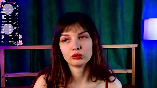 LisaDrake online show from December 14, 8:02 pm