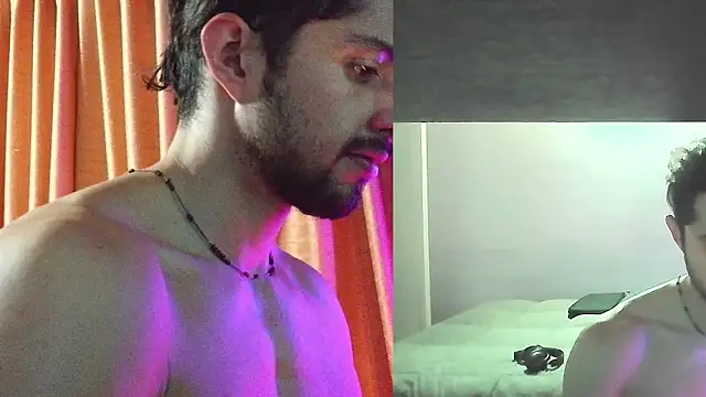 Snapshot of Axel-Cr0ss chatting on September 23, 2:47 am Axel-Cr0ss online show from September 23, 2:47 am