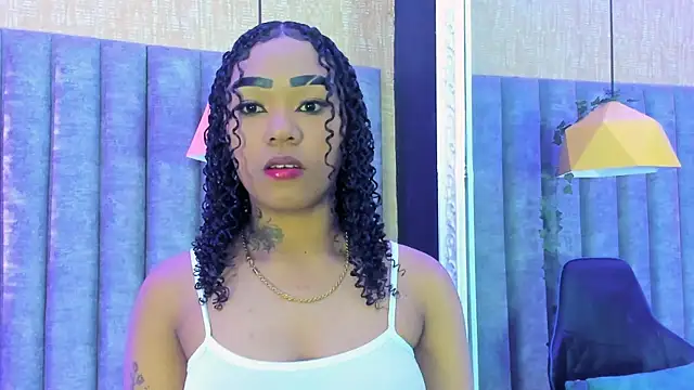 SkylerBloomm online show from April 28, 3:55 am