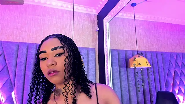 Snapshot of SkylerBloomm chatting on July 9, 8:02 pm SkylerBloomm online show from July 9, 8:02 pm