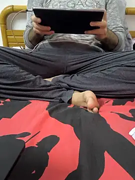 yazinyazin1 online show from November 18, 7:40 pm