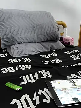 yazinyazin1 online show from November 30, 9:02 am