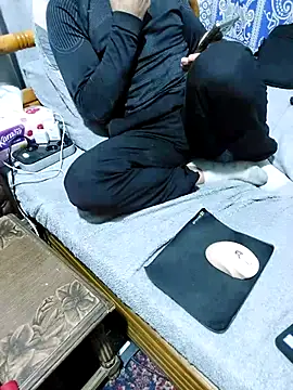 yazinyazin1 online show from March 10, 9:31 pm