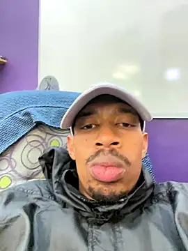 fitsexyman online show from September 9, 12:26 pm