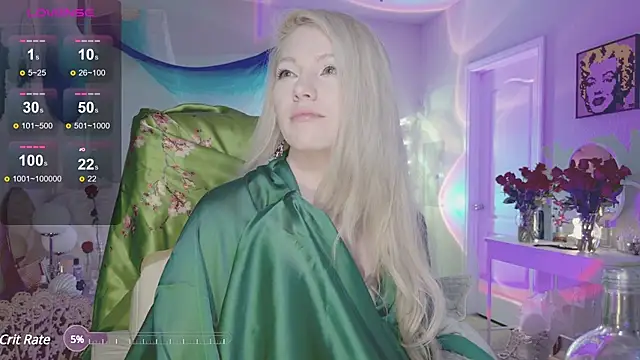 Snapshot of Talulaa chatting on January 23, 10:11 pm Talulaa online show from January 23, 10:11 pm