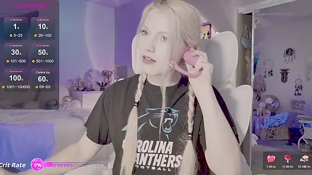 Snapshot of Talulaa chatting on September 25, 7:28 pm Talulaa online show from September 25, 7:28 pm