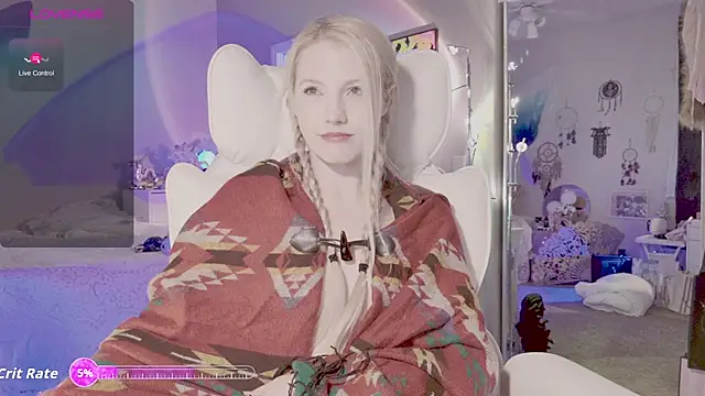 Snapshot of Talulaa chatting on November 7, 5:35 pm Talulaa online show from November 7, 5:35 pm