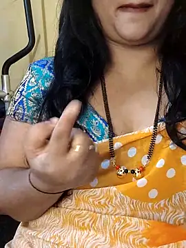 Snapshot of Angel0731 chatting on February 16, 5:42 pm Angel0731 online show from February 16, 5:42 pm