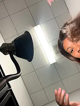 Idonotcherishu online show from October 1, 12:05 am