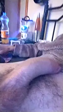 Snapshot of viktor30sm chatting on October 26, 2:06 am viktor30sm online show from October 26, 2:06 am