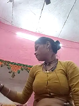 Manvi tyagi online show from October 24, 4:09 am