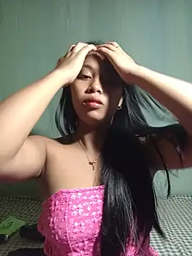 Snapshot of UrSweetAsianLady_02 chatting on June 27, 1:10 am UrSweetAsianLady 02 online show from June 27, 1:10 am
